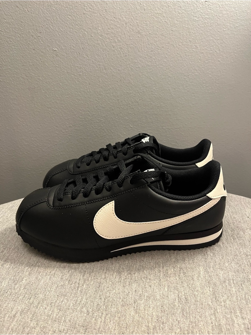 Nike Cortez Black Pale Ivory Sneaker Women's Size 8.5 DN1791-006 - Picture 5 of 11